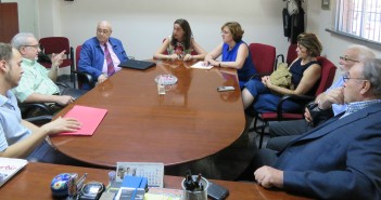 La Directora General del Territorio y Vivienda, Nuria Fuentes, se reune con COAFMU para tratar el IEE